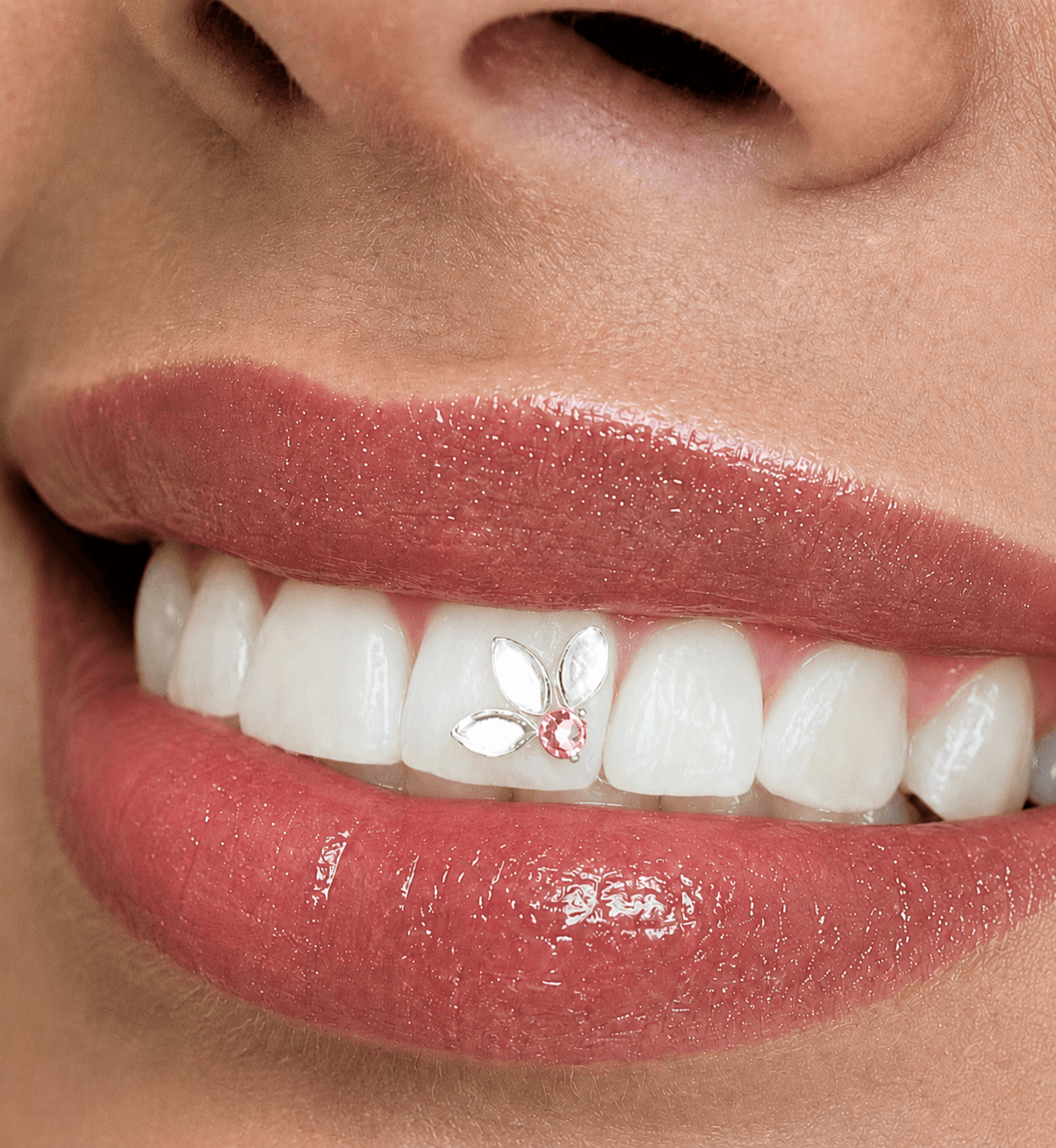 La Fleur tooth gem design
